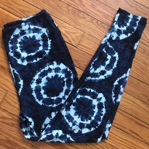 NWOT LuLaRoe Navy/Blue Tie Dye Leggings, Size OS